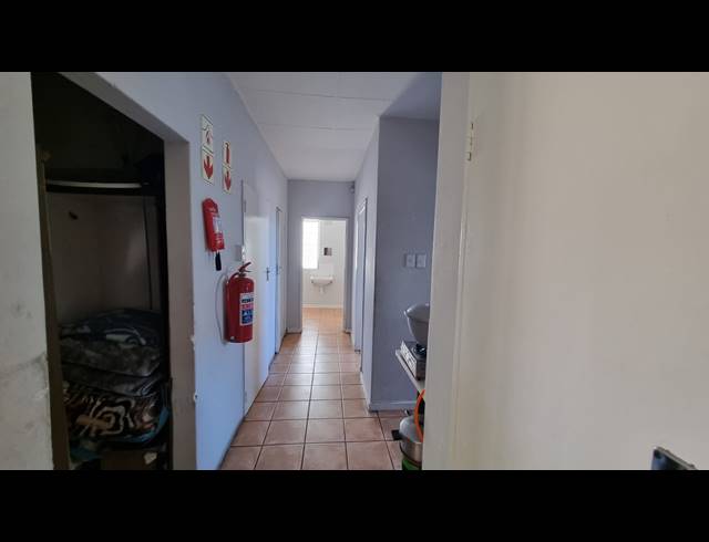 250M² BUILDING FOR SALE IN MAITLAND